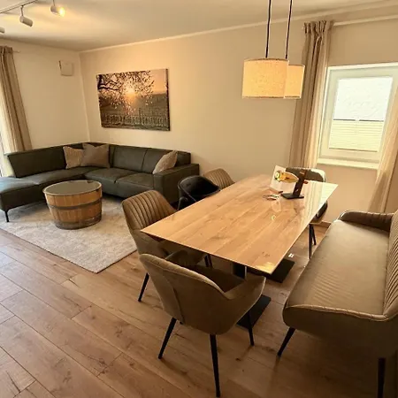 Gimmeldinger Haus Apartman *